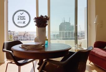 Studio 177 has Balcony rooms