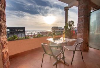 Apartments and Rooms Levantin Inn has Balcony rooms