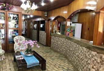 San Francisco Plazza allows 18 year olds to book a room