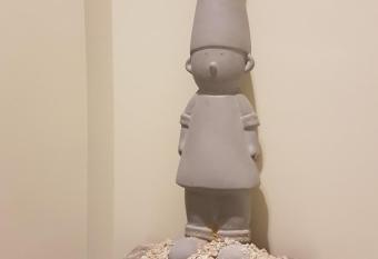  t Zandmanneke allows 18 year olds to book a room