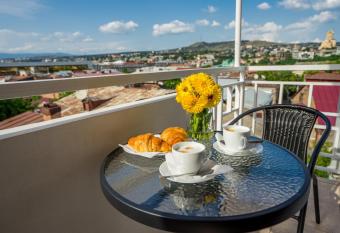 Hotel Imperial House has Balcony rooms