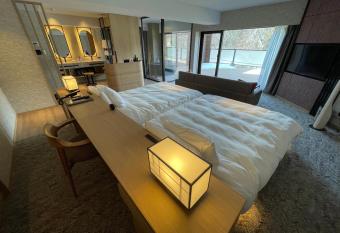 Kusatsu Now Resort Hotel has rooms with a private hot tub
