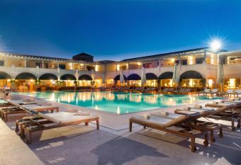 Yacht Club has Balcony rooms