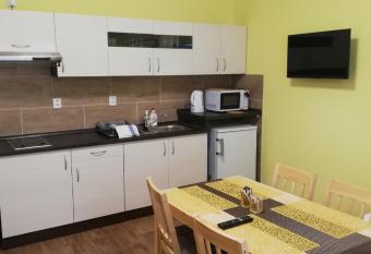 Booking Tr  n   allows 18 year olds to book a room