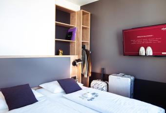 aletto Hotel Kudamm allows 18 year olds to book a room