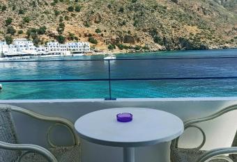 Sifis has Balcony rooms