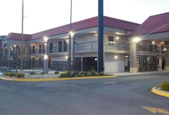 SureStay Hotel by Best Western Lenoir City has Smoking rooms