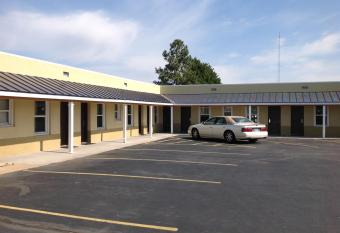 Budget Inn allows 18 year olds to book a room