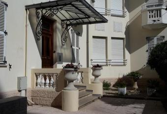 House of Flowers has Balcony rooms