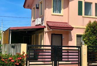 Downtown Prominenza 844 allows 18 year olds to book a room