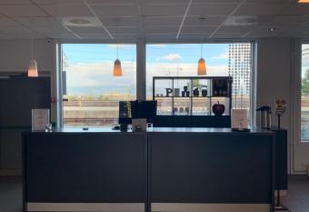 P-Hotels Bratt  ra allows 18 year olds to book a room