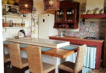 Finestra sul verde has Balcony rooms