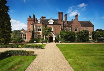 Alexander House Hotel & Utopia Spa has Balcony rooms