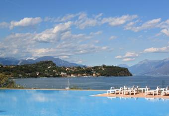 Camping Villaggio San Giorgio Vacanze allows 18 year olds to book a room