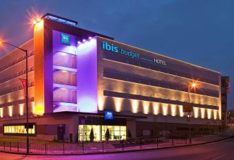 ibis budget Birmingham Centre allows 18 year olds to book a room