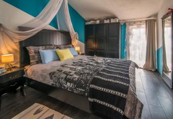 Lanterna has Balcony rooms