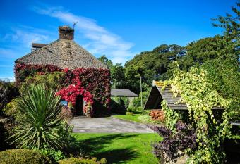 The Wyvill Arms has Balcony rooms