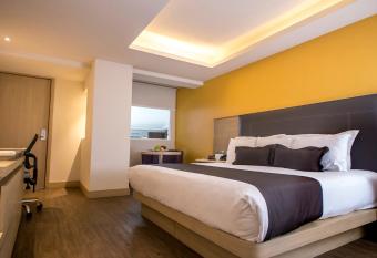 Plaza Poblana allows 18 year olds to book a room