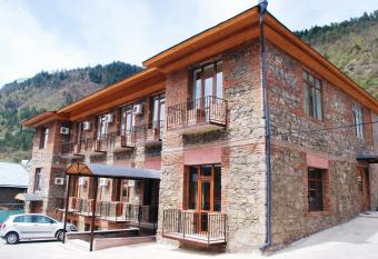 Hotel Old Borjomi has Balcony rooms
