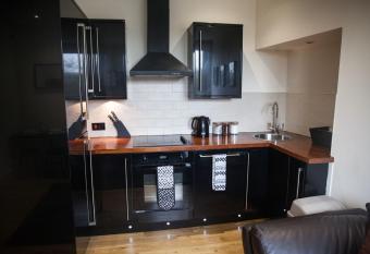 Apartment E allows 18 year olds to book a room