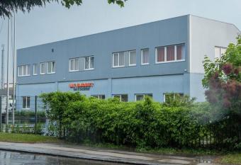 WinBudget Guntramsdorf allows 18 year olds to book a room