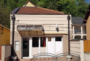 Hostel Beko has Balcony rooms