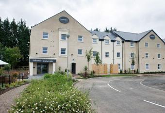 The Melville Inn by Innkeeper s Collection allows 18 year olds to book a room