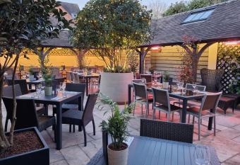 The Lion Hotel allows 18 year olds to book a room