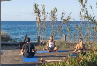 Hostal Aigua Clara has Balcony rooms