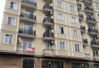 Tamo Apartment has Smoking/Balcony rooms