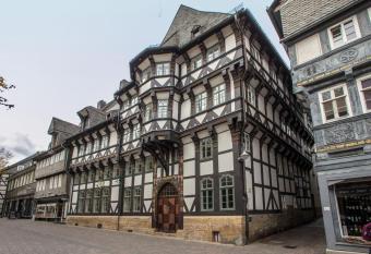 Romantik Hotel Alte M  nze allows 18 year olds to book a room