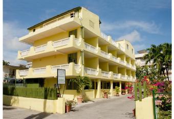 Meridian Inn has Balcony rooms