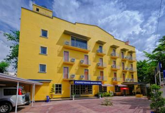 Frankfurter Deluxe Inn has Balcony rooms