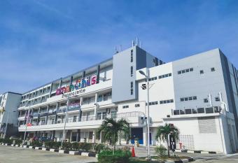 Aman Hills Hotel has Balcony rooms