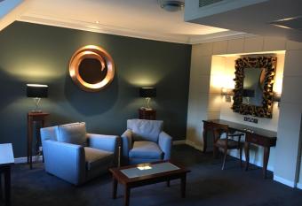 Wild Pheasant Hotel & Spa allows 18 year olds to book a room