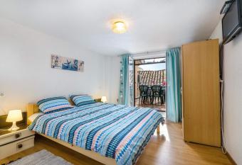 Old town charming house has Balcony rooms