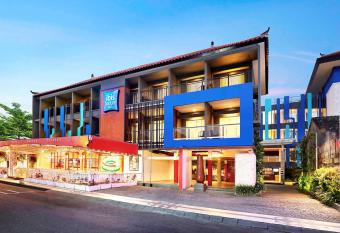 Primera Hotel Seminyak has Balcony rooms