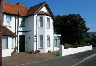 Avon Manor Guest House allows 18 year olds to book a room