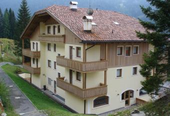 Hotel Mondeval has Balcony rooms