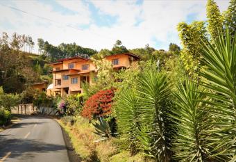 Aparthotel Los Pinos allows 18 year olds to book a room