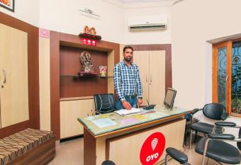 OYO Lukergunj Holidays allows 18 year olds to book a room