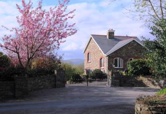 Niblick allows 18 year olds to book a room