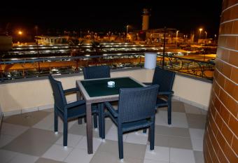Hotel Airport Tirana has Balcony rooms