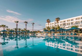 Mitsis Faliraki Beach Hotel & Spa has Balcony rooms