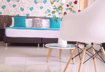 Hotel Suite Center Pereira allows 18 year olds to book a room