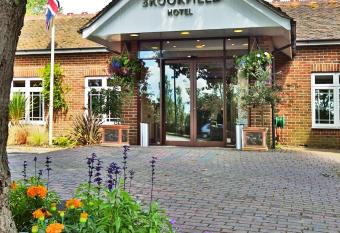 The Brookfield Hotel allows 18 year olds to book a room