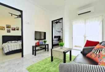 Setapak Rest House,15min to KLCC #217- Private Room has Balcony rooms