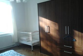 Apartm  n Ella - T  bor -CZ - U stadionu m  ru 1735 has Balcony rooms
