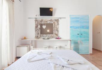 Madaky Hotel allows 18 year olds to book a room