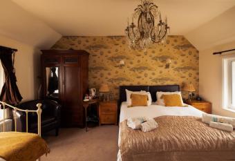 The Union Inn allows 18 year olds to book a room